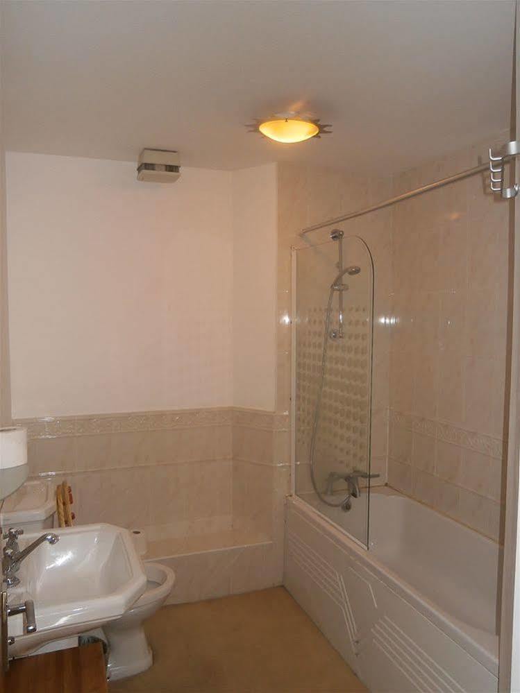 Tiger Bay House Apartment Cardiff Bagian luar foto